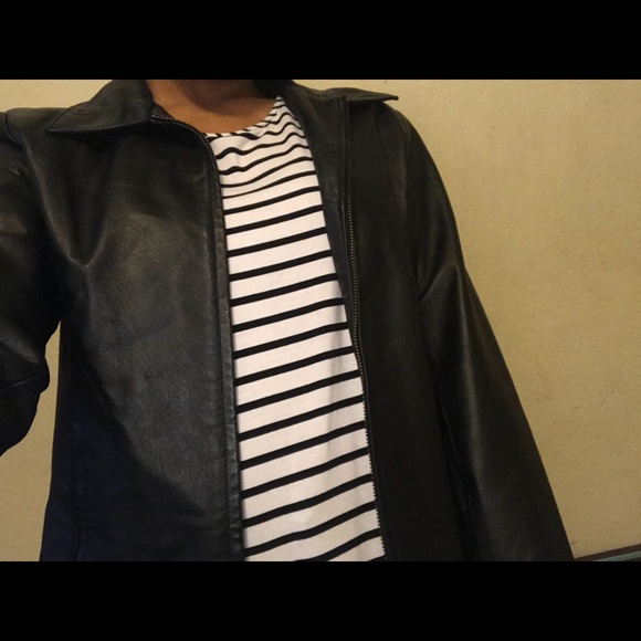 Leather jacket - Picture 2 of 3